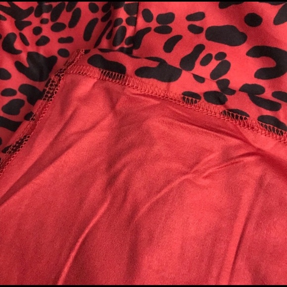 Cheetah Long Sleeve Dress - Picture 6 of 9